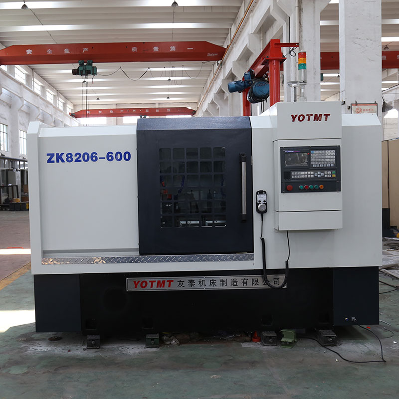 ZK8206-600銑端面(mian)打中(zhong)心